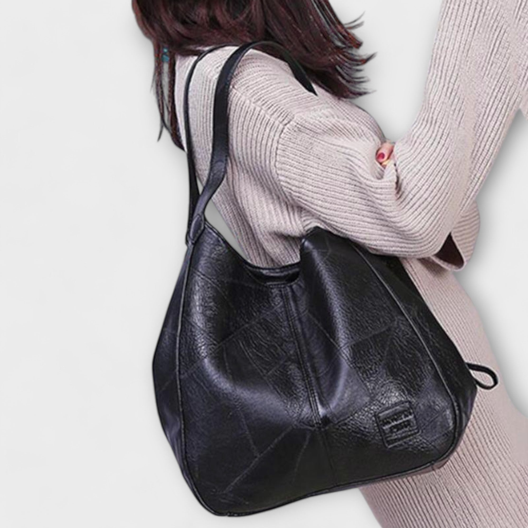 Reniva – Vintage Shoulder Bag with a Clear Line