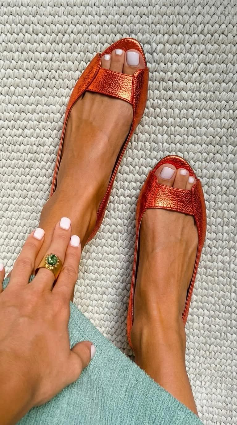 Daisy | Chic Comfort Golden Sandals