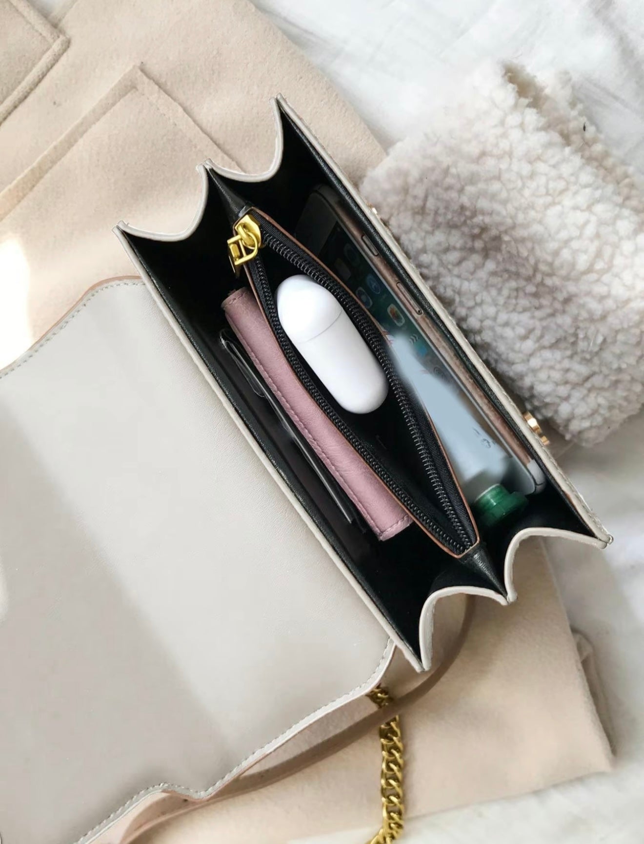 Éloria Paris - Luxury Chain Bag
