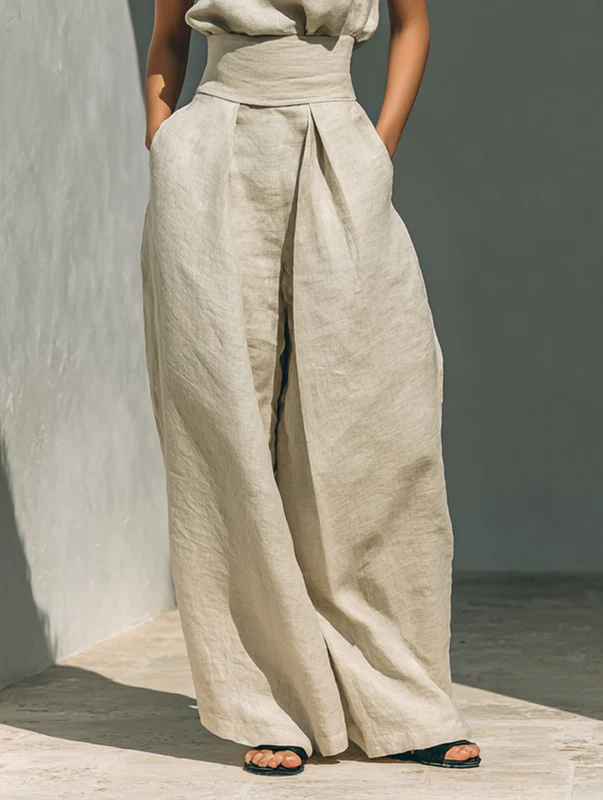 Nuria | Minimalist Sleeveless