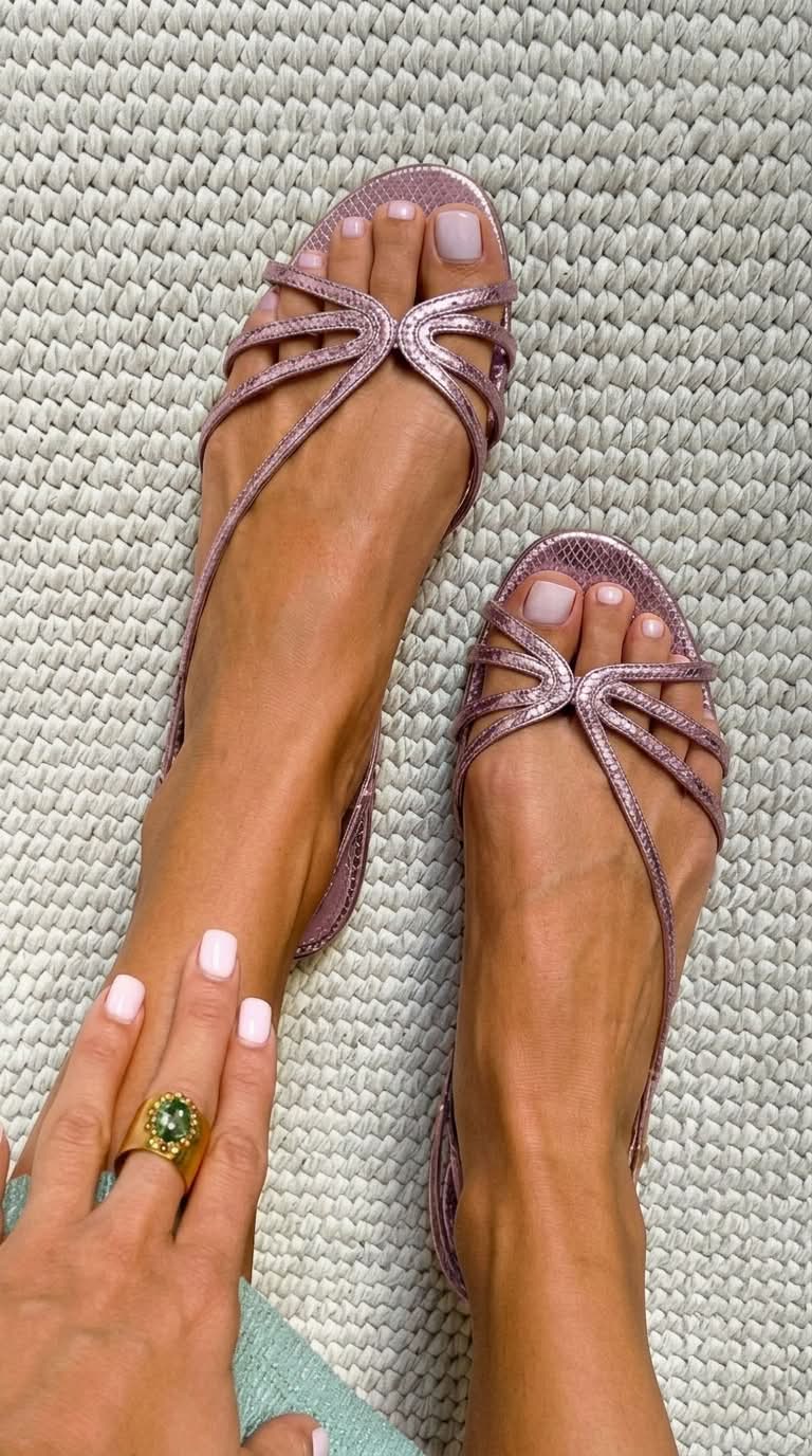 Beatrice | Golden Sandals Summer Elegance