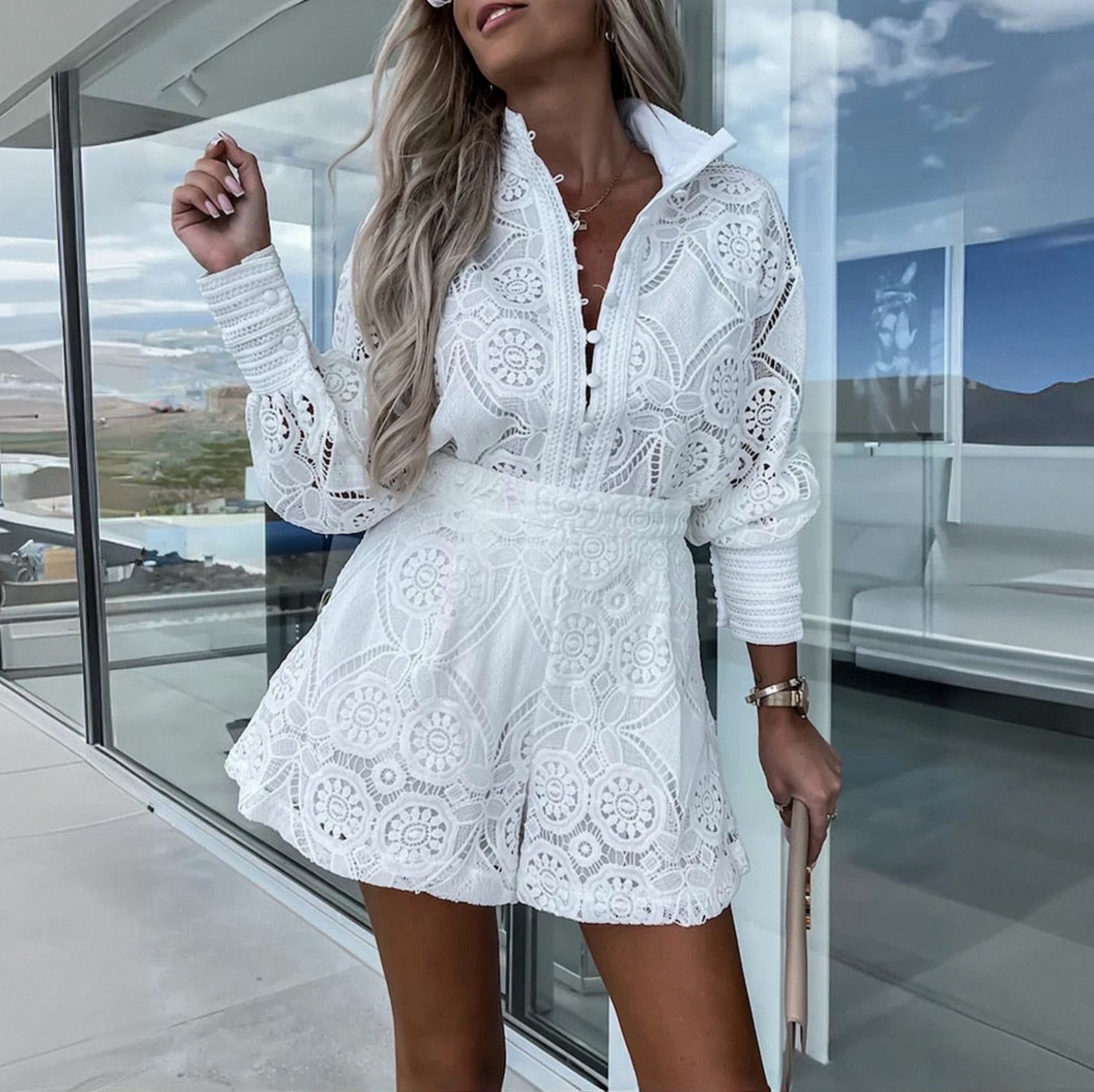 Avril - Elegant Lace Set