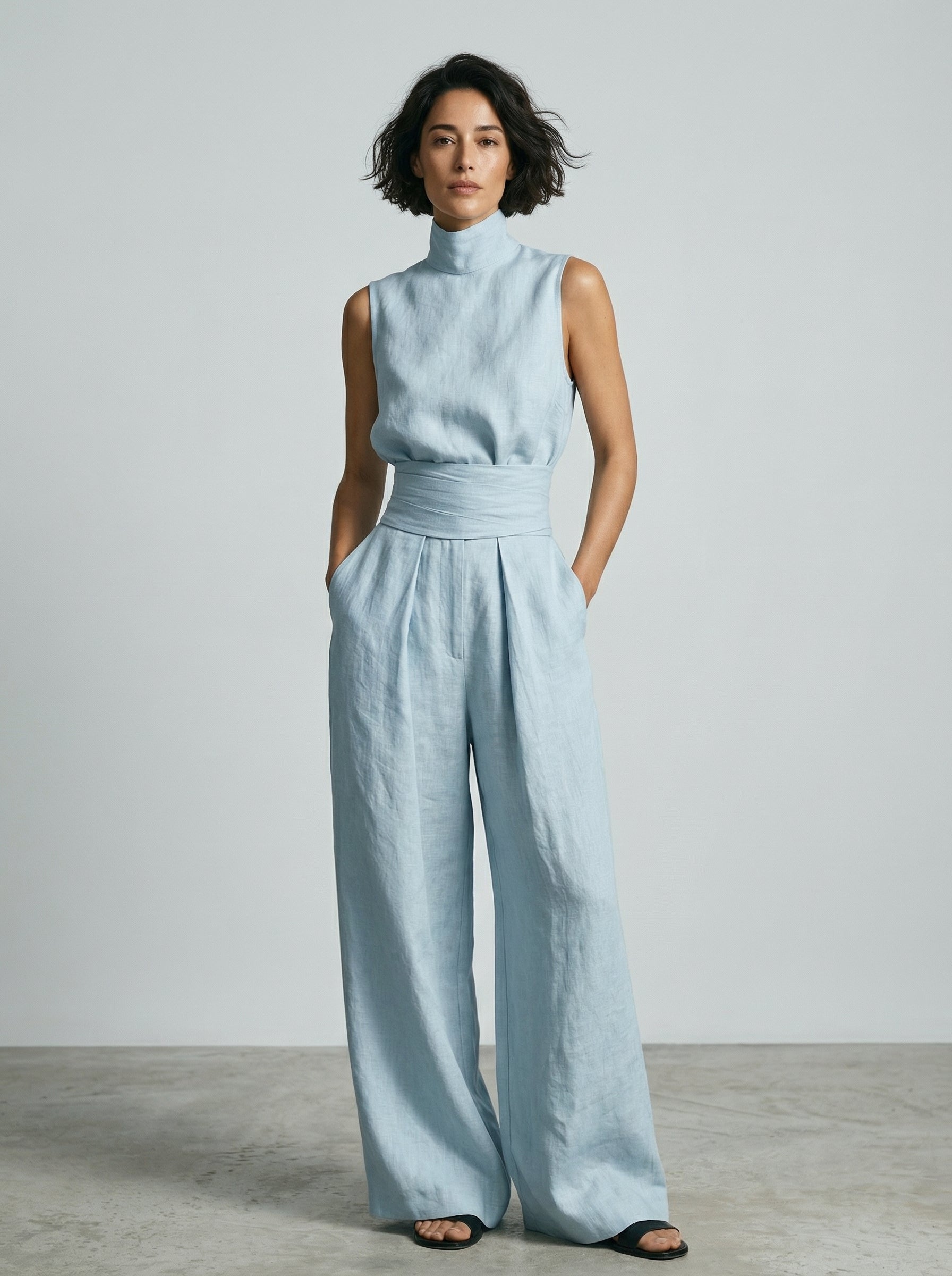Nuria | Minimalist Sleeveless