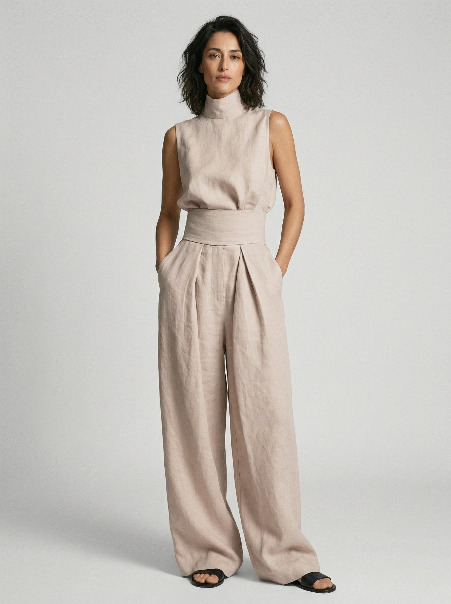 Nuria | Minimalist Sleeveless
