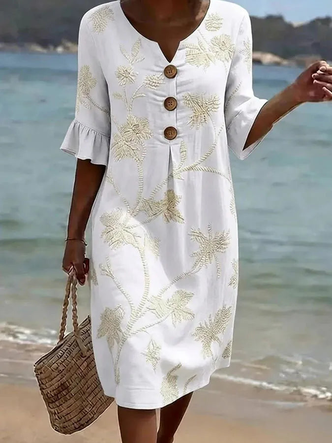 Casual women's dress with floral print