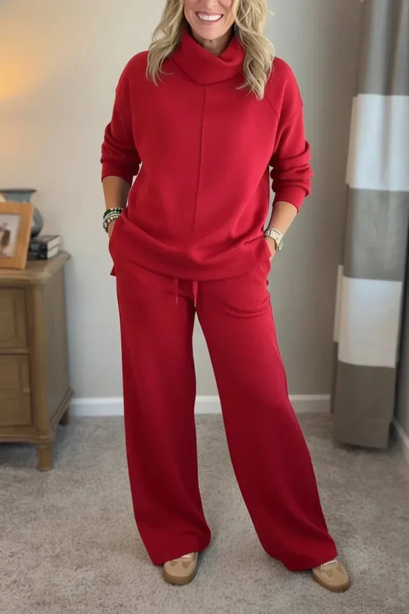Thalia - Two-Piece Travel Set with Turtleneck